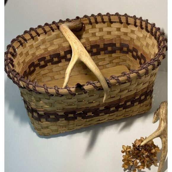 Handcrafted Basket Antler - Picture 1 of 4
